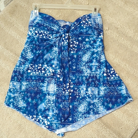 No Boundaries Tops - Vibrant Blue & White Strapless Top Built In Bra New No Tags